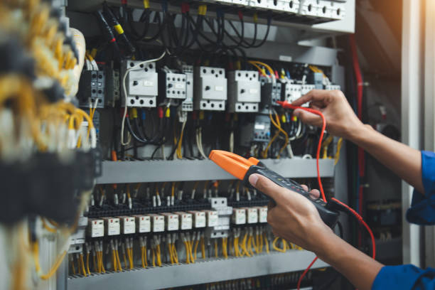 Best 24-Hour Electrician  in Farley, IA